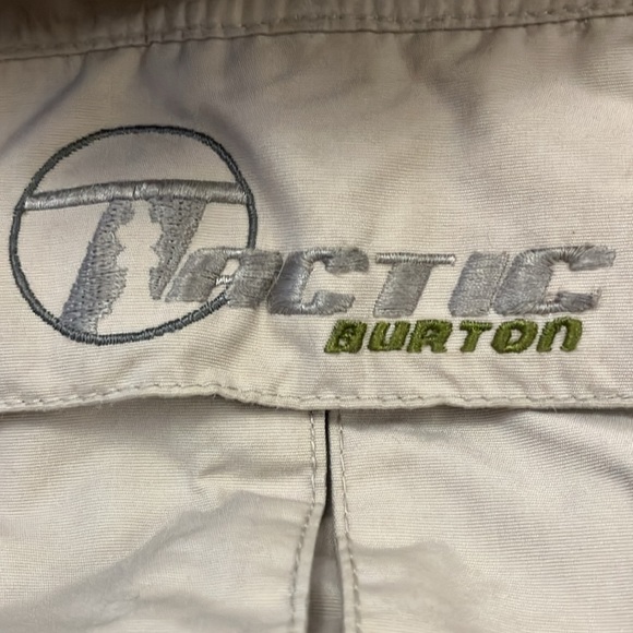 Burton Snowboard pants. - Picture 2 of 6